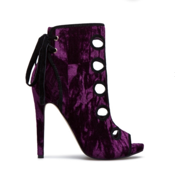 Stiletto Heeled Peeptoe Bootie - Picture 10 of 15